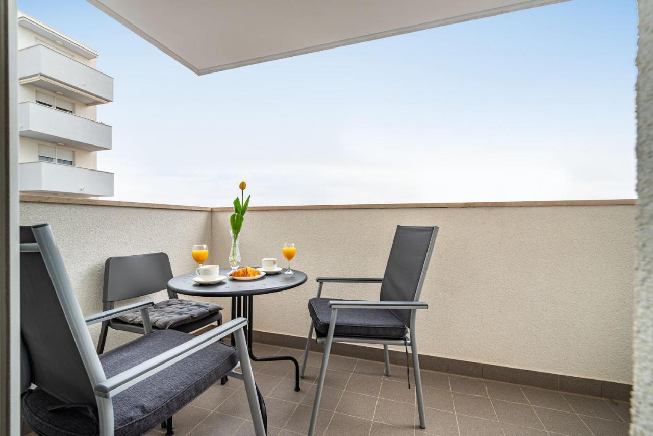 Ferienwohnung Ap Stella, Center Of Zadar, 2Br, Parking Exterior foto