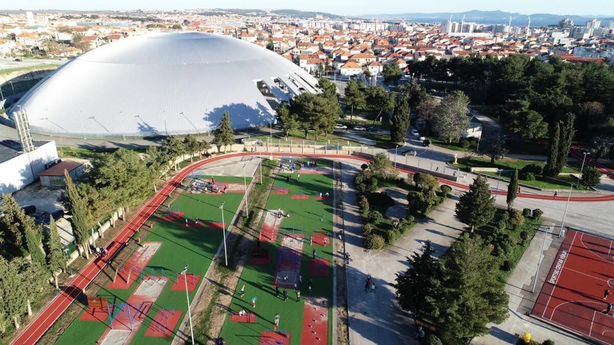 Ferienwohnung Ap Stella, Center Of Zadar, 2Br, Parking Exterior foto